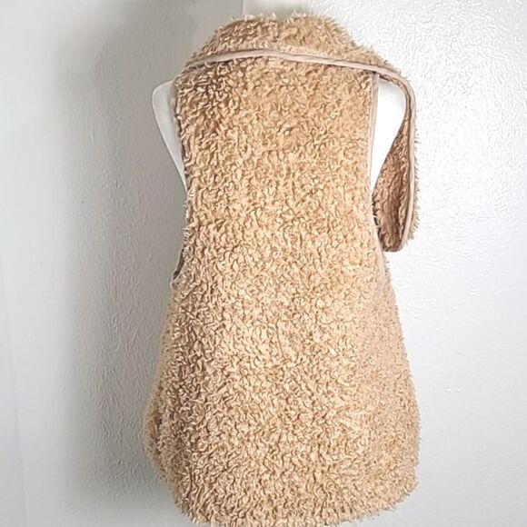Favlux Furry Sherpa Vest, Large Collar, Tan/Peach Color, Size Large - Picture 5 of 9